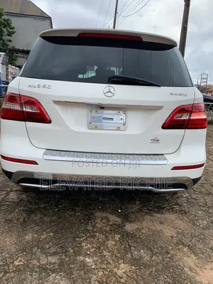 Mercedes-Benz M Class ML350 4MATIC 4dr SUV AWD (3.5L 6cyl 7A) 2014
