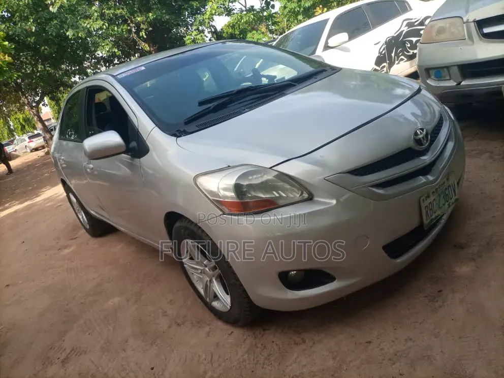 Toyota Yaris 2008 Silver