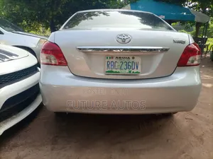 Toyota Yaris 2008 Silver