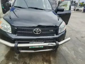 Toyota RAV4 V6 2007 Black