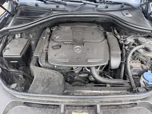 Mercedes-Benz M Class ML350 4dr SUV (3.5L 6cyl 7A) 2015 Blue