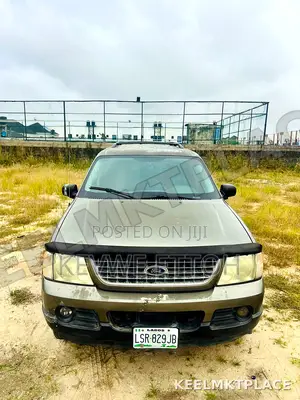 Ford Explorer Limited 4.6 2004 Green