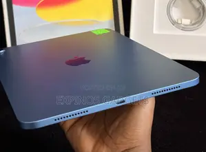 Apple iPad (2025) 128 GB Blue