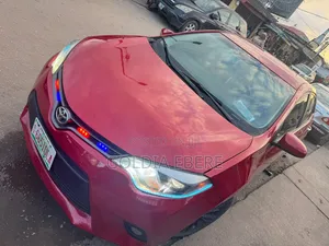 Toyota Corolla 2014 Red