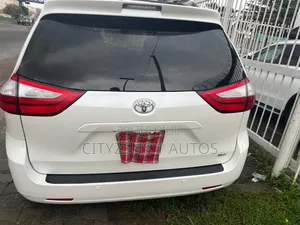 Toyota Sienna 2015 White