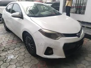 Toyota Corolla 2016 White