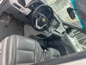 Toyota Sienna 2015 White