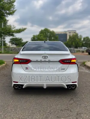 Toyota Camry XSE 2021 White