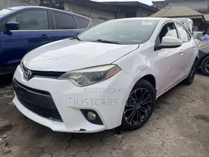Toyota Corolla LE Eco Plus 4dr Sedan (1.8L 4cyl CVT) 2015 White