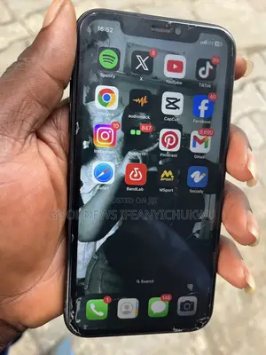 Apple iPhone XR 64 GB Black