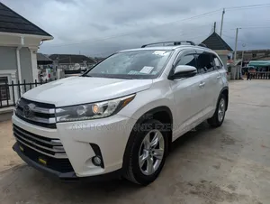 Toyota Highlander Limited Platinum 4x4 V6 (3.5L 6cyl 8A) 2018 White