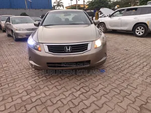 Honda Accord 2.0 Comfort Automatic 2008 Gold