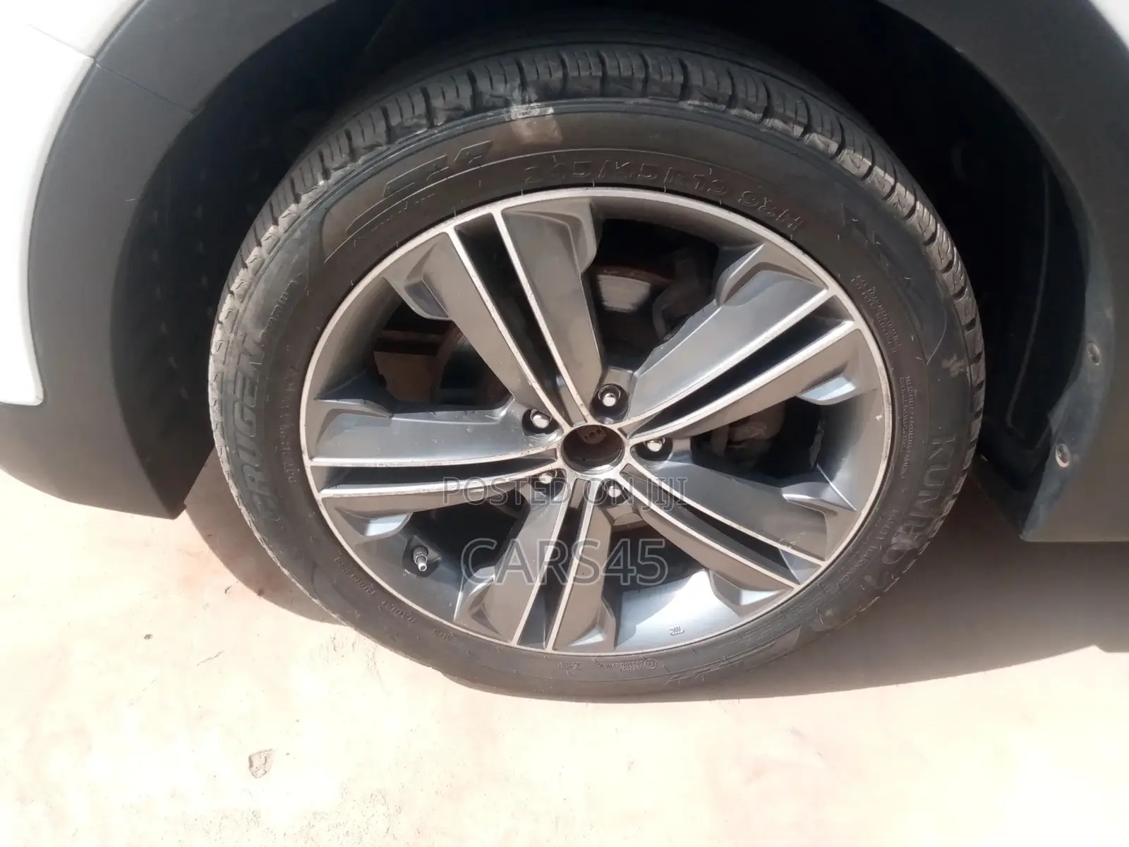 Hyundai Santa Fe 2015 White