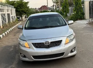 Toyota Corolla 2010 Silver