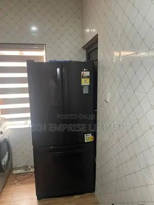 LG 591L Black Slim Line 3-Door French Door Fridge GM-B208BVS