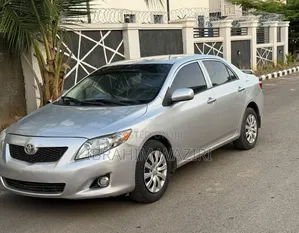 Toyota Corolla 2010 Silver