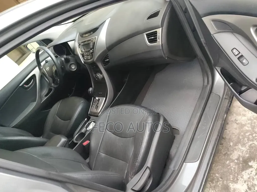 Hyundai Elantra 2013 Gray