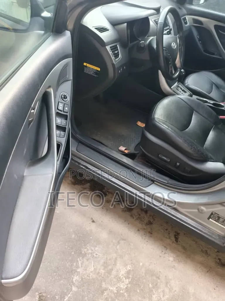 Hyundai Elantra 2013 Gray