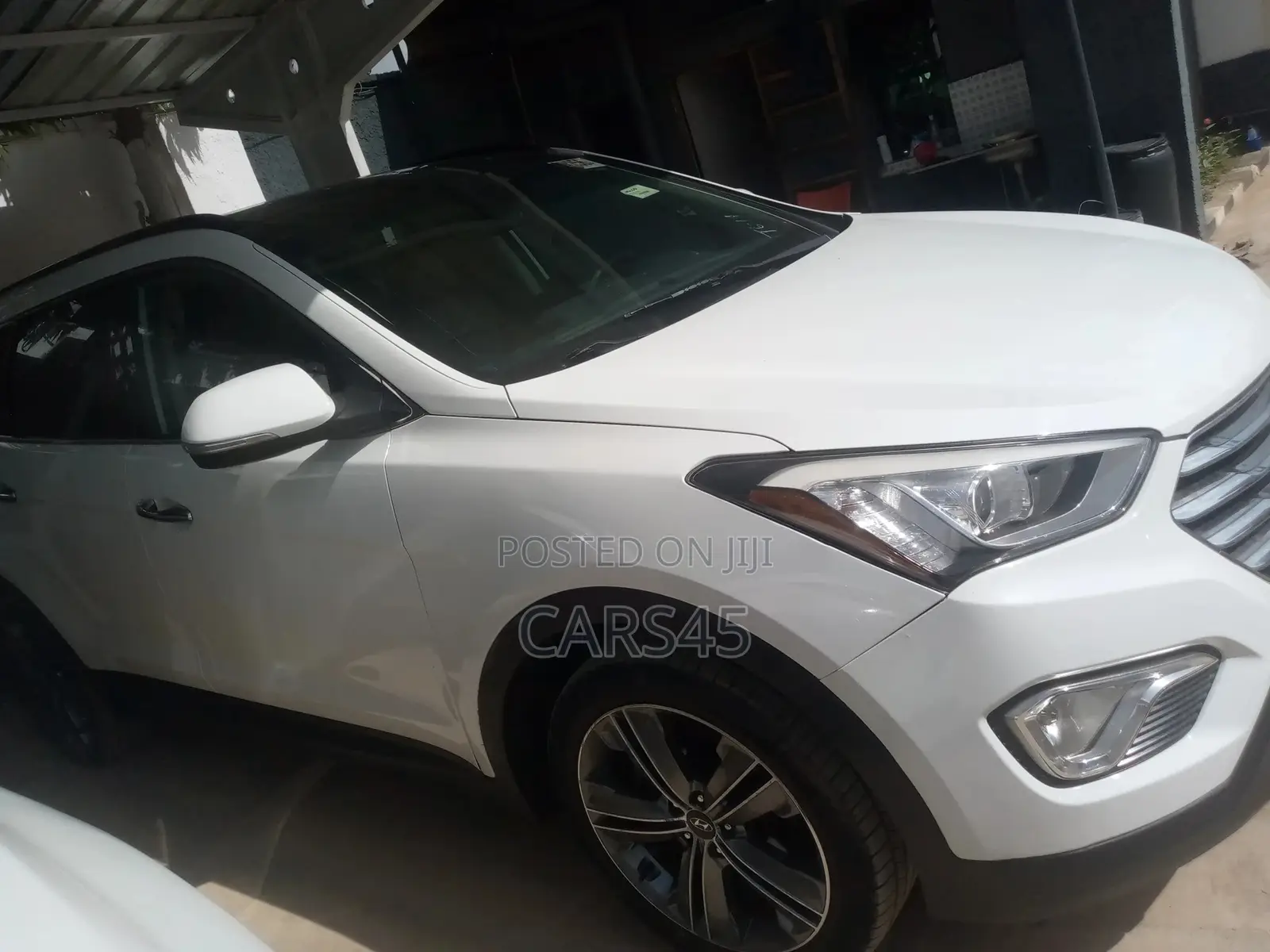 Hyundai Santa Fe 2015 White