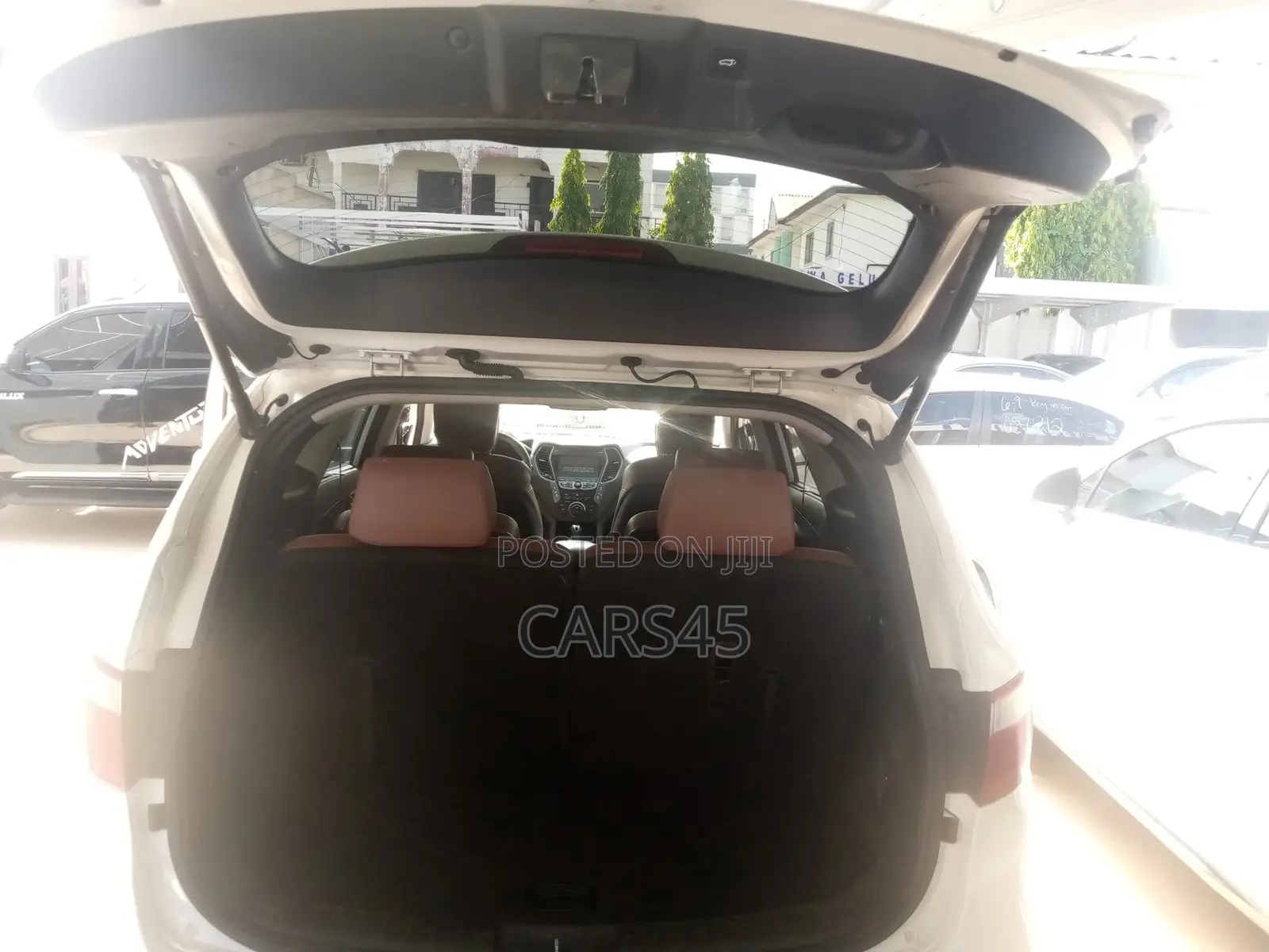 Hyundai Santa Fe 2015 White