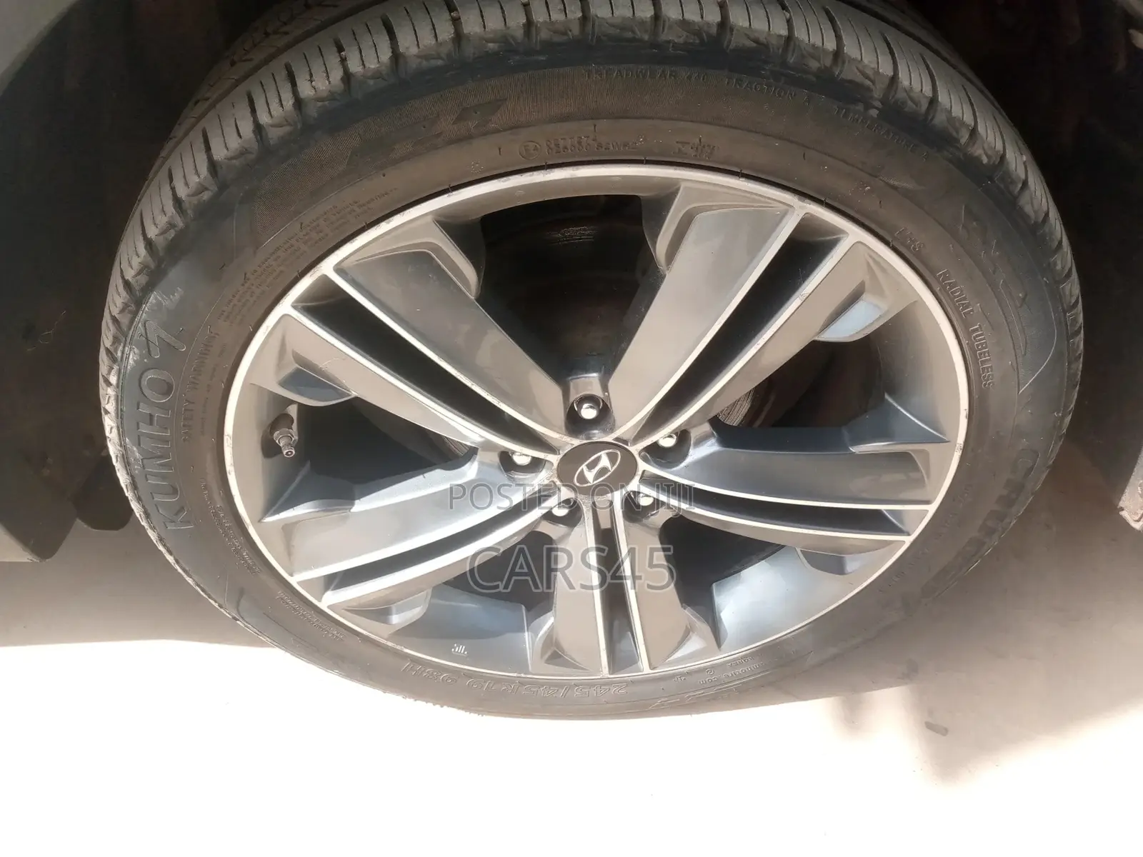 Hyundai Santa Fe 2015 White