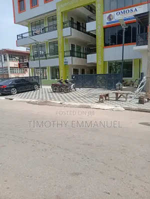 187 Square Meters Ground Floor Supermarket/Pharmacy Space for Rent