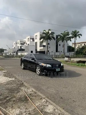Toyota Camry SE V6 4dr Sedan (3.5L 6cyl 6A) 2012 Black