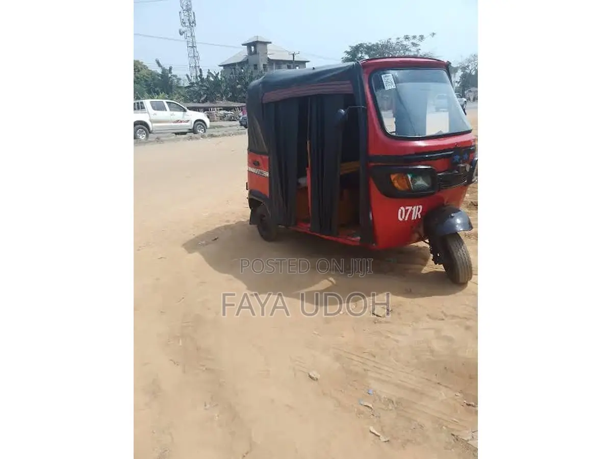 TVS King Cargo 2024 Orange