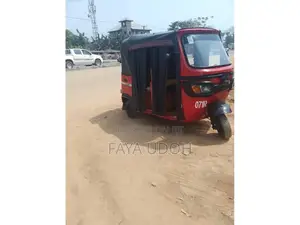 TVS King Cargo 2024 Orange