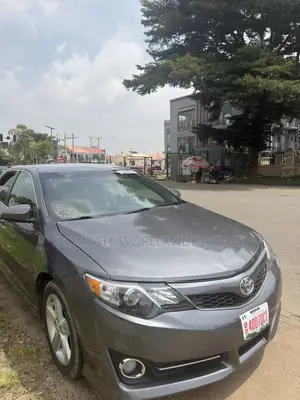 Toyota Camry 2013 Gray