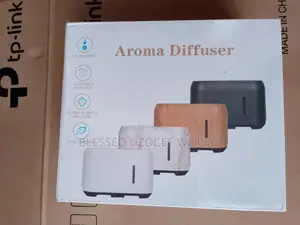 Aroma Diffuser /Humidifier Adjustable Mist Spray for Home, Office Etc