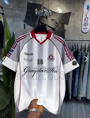 Am a Clothes Seller