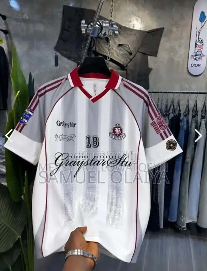 Am a Clothes Seller