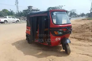 TVS King Cargo 2024 Orange