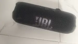 JBL Flip 6 Very Neat at Ibeju Lekki