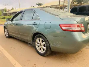 Toyota Camry 2011 Green