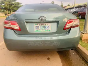 Toyota Camry 2011 Green