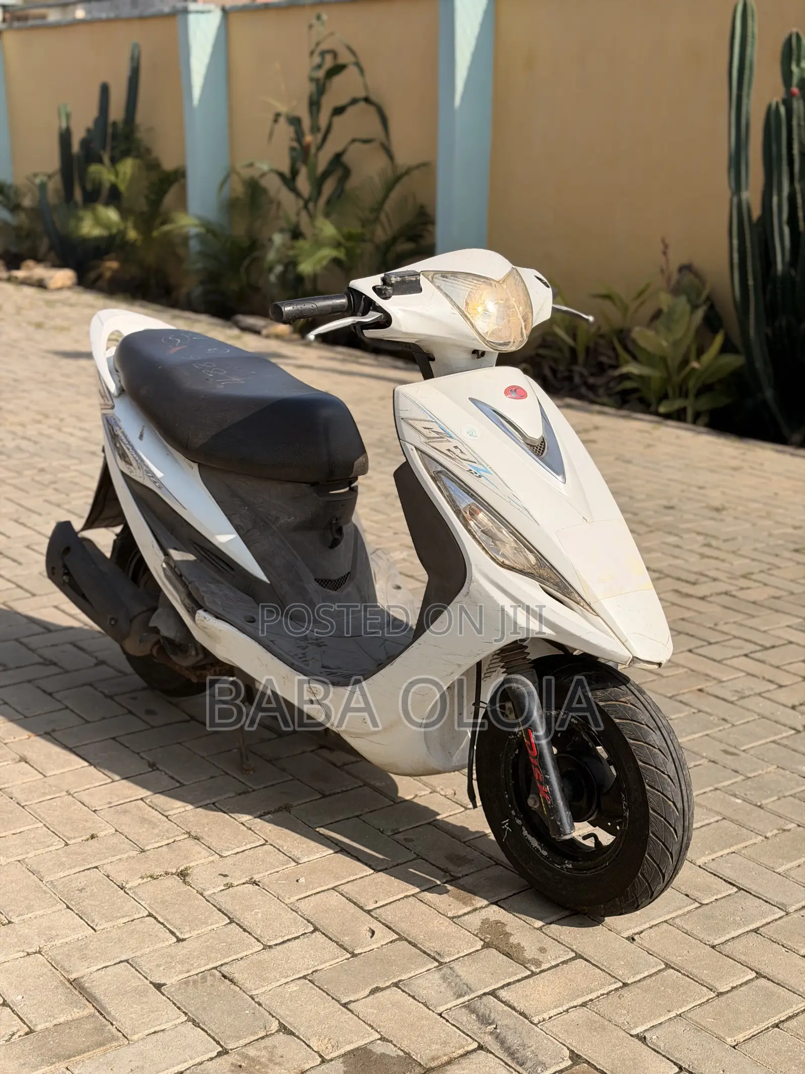 Kymco 2017 White