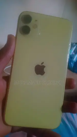 Apple iPhone 11 64 GB Yellow