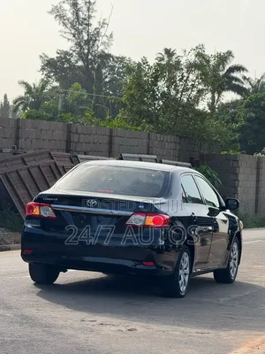 Toyota Corolla 2013 Black