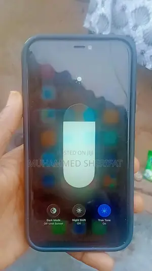 Apple iPhone 11 64 GB Yellow