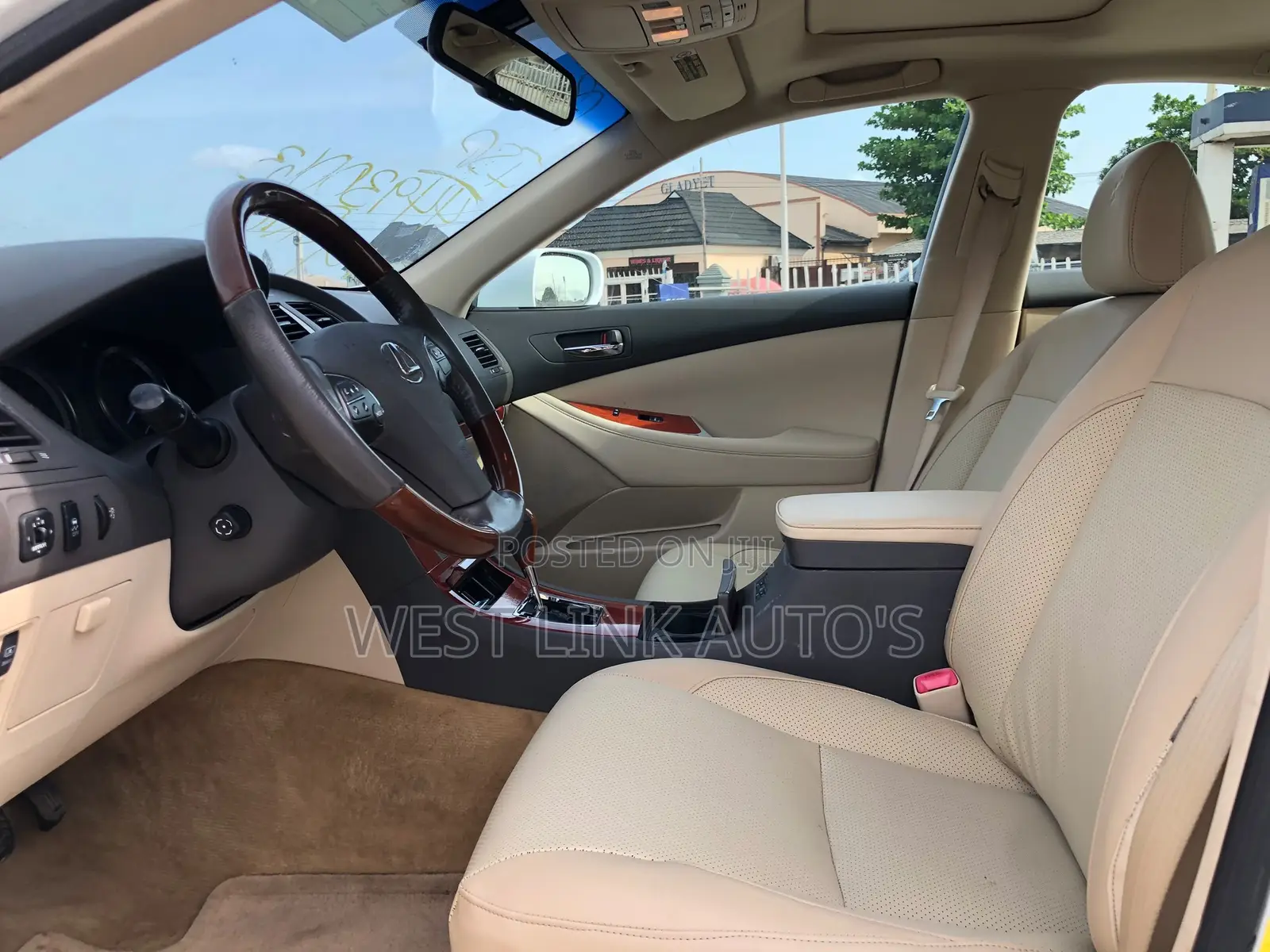 Lexus ES 2012 White