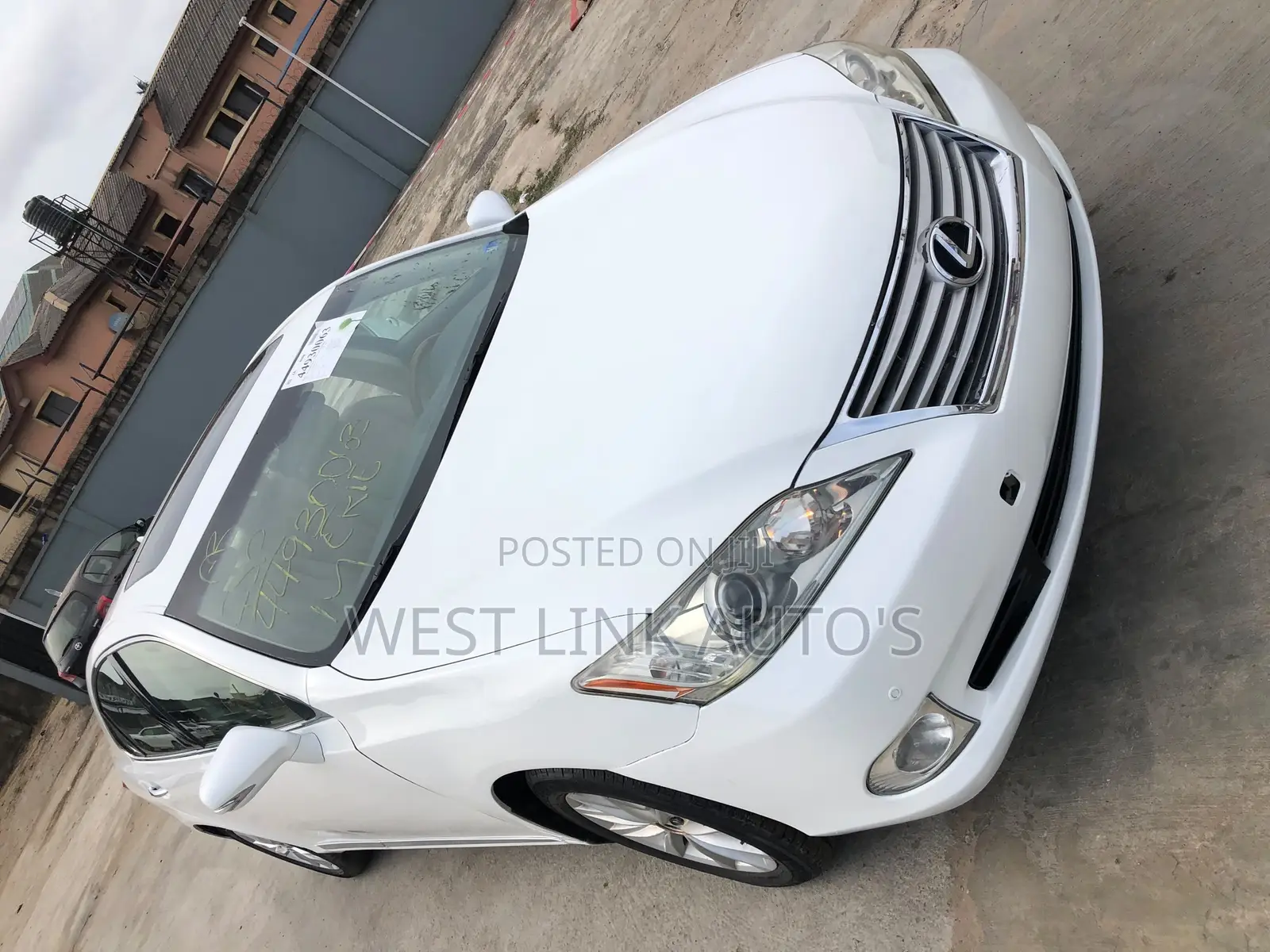 Lexus ES 2012 White