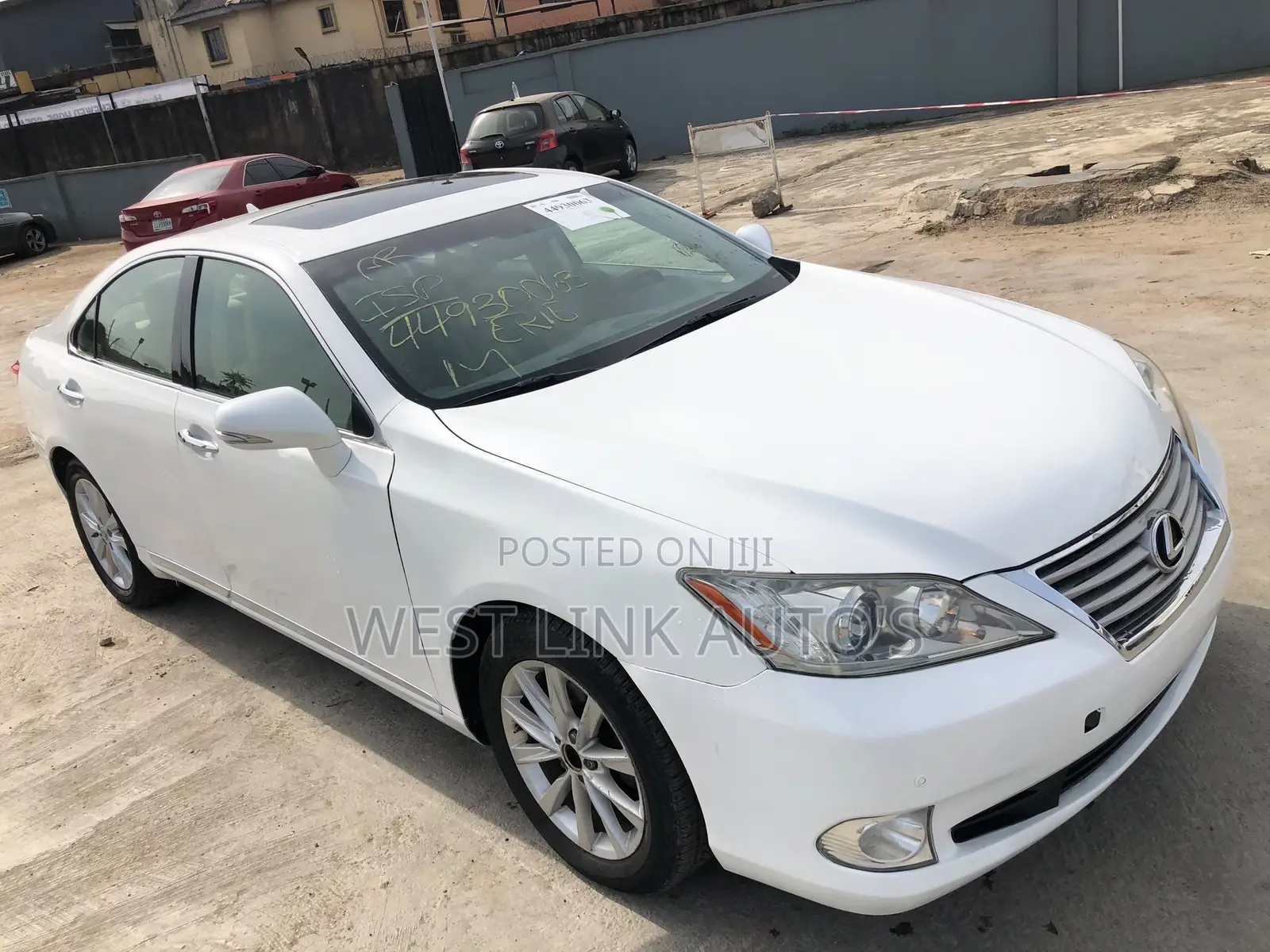 Lexus ES 2012 White