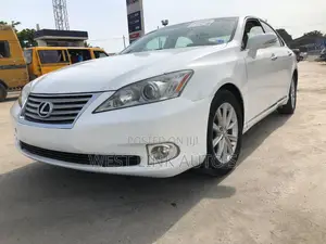 Lexus ES 2012 White
