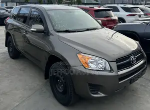 Toyota RAV4 2.5 2011 Brown