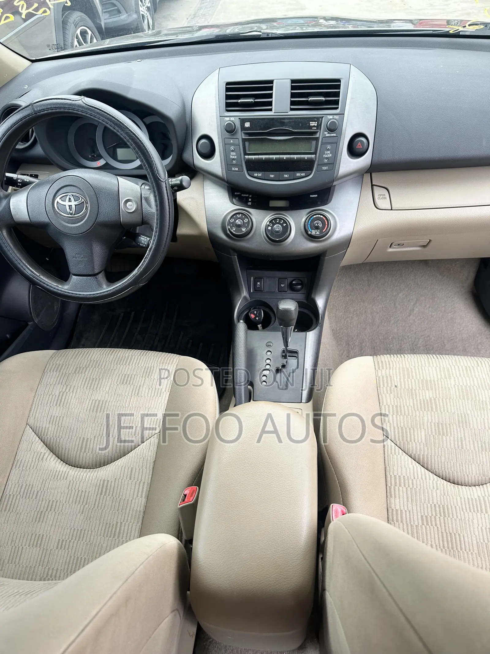 Toyota RAV4 2.5 2011 Brown