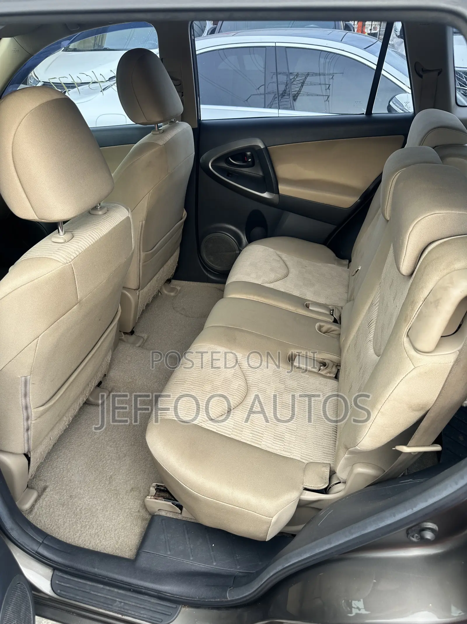 Toyota RAV4 2.5 2011 Brown