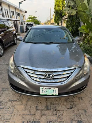 Hyundai Sonata Limited Sedan FWD (2.4L 4cyl 6A) 2013 Gray
