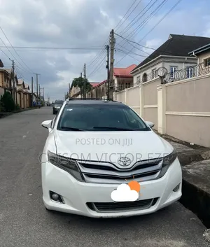 Toyota Venza Limited 2012 White